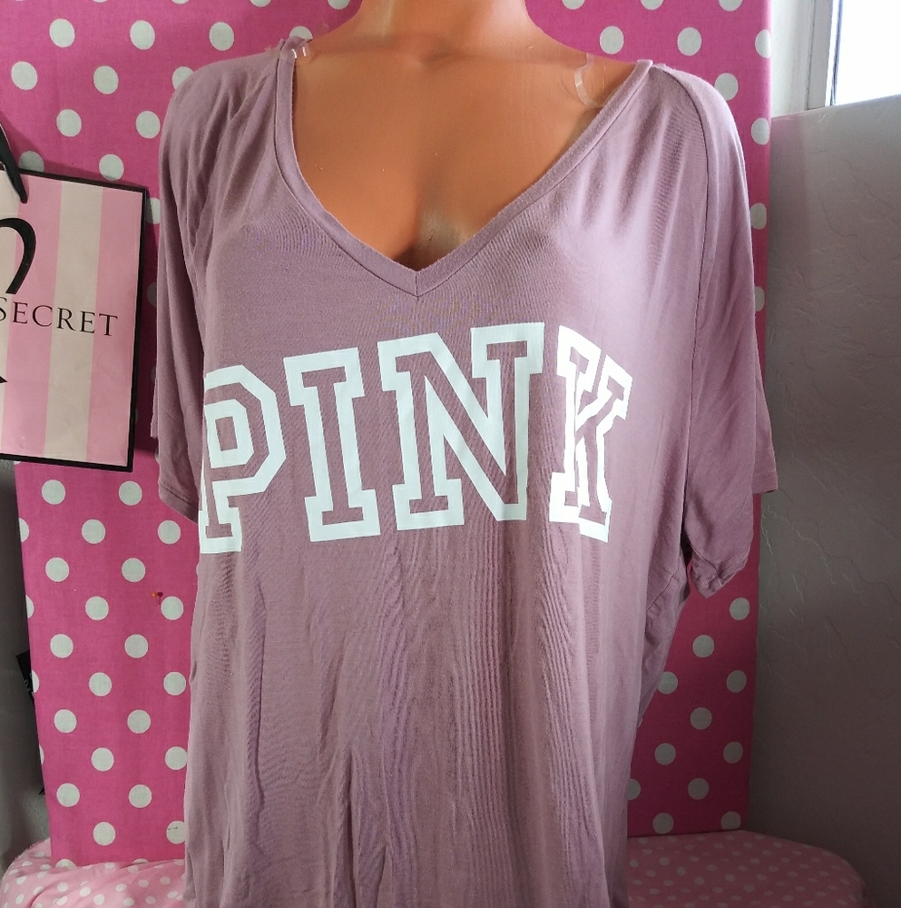 PINK Victoria's Secret Vneck Tee